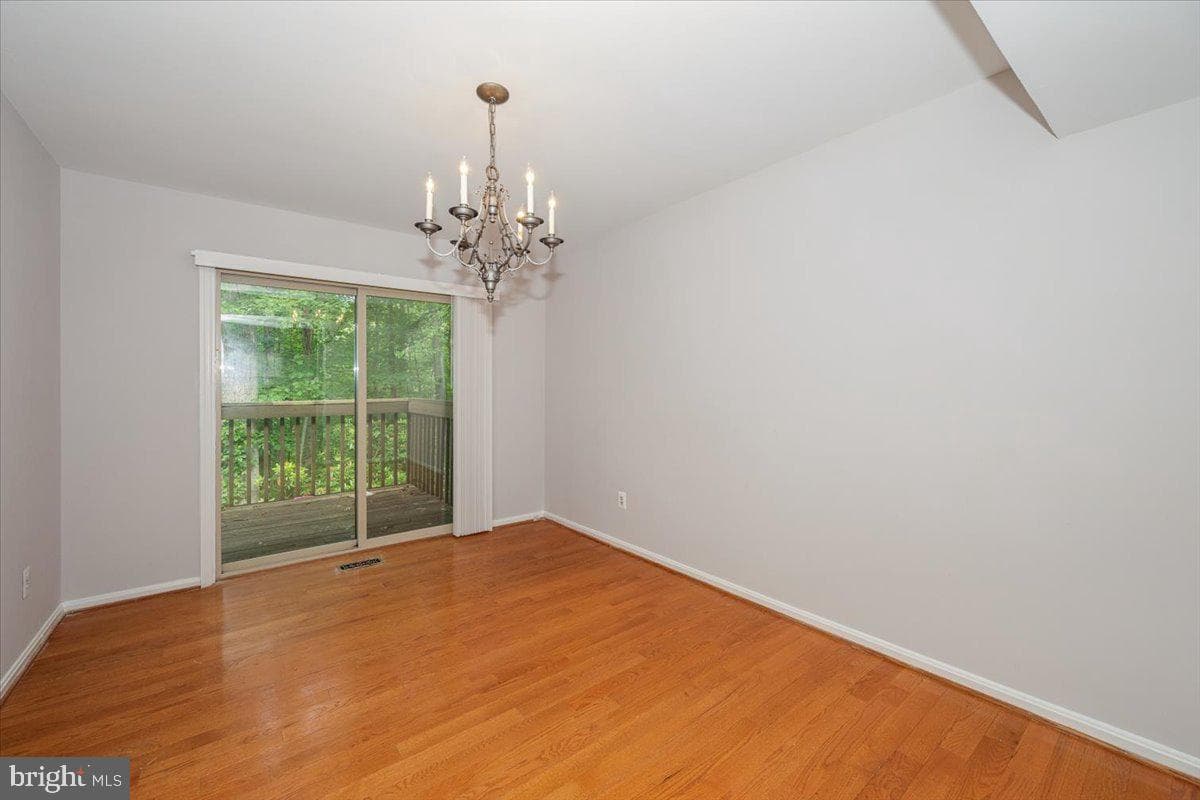 10113 Maple Leaf Drive photo 8