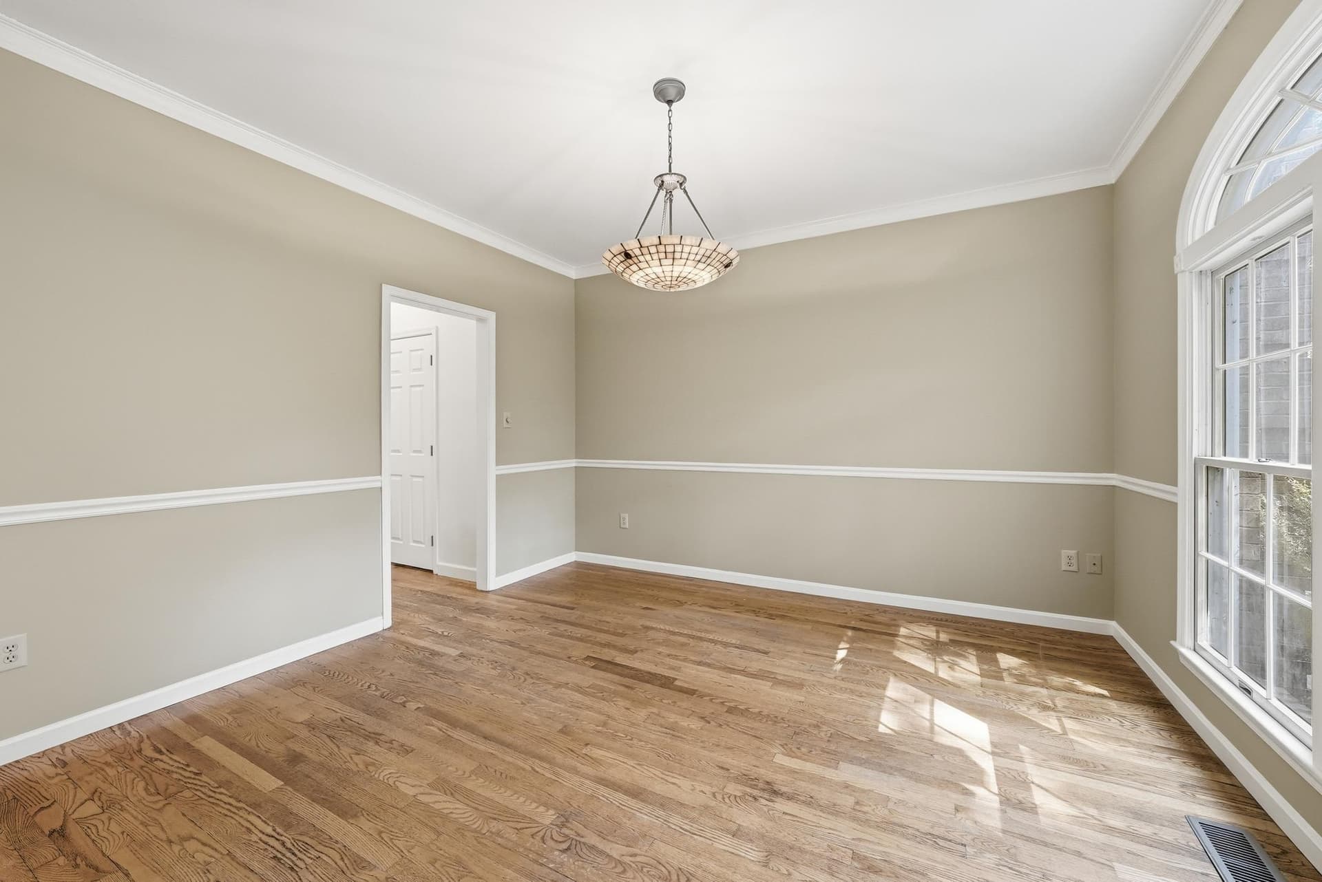 15802 Radwick Lane photo 7