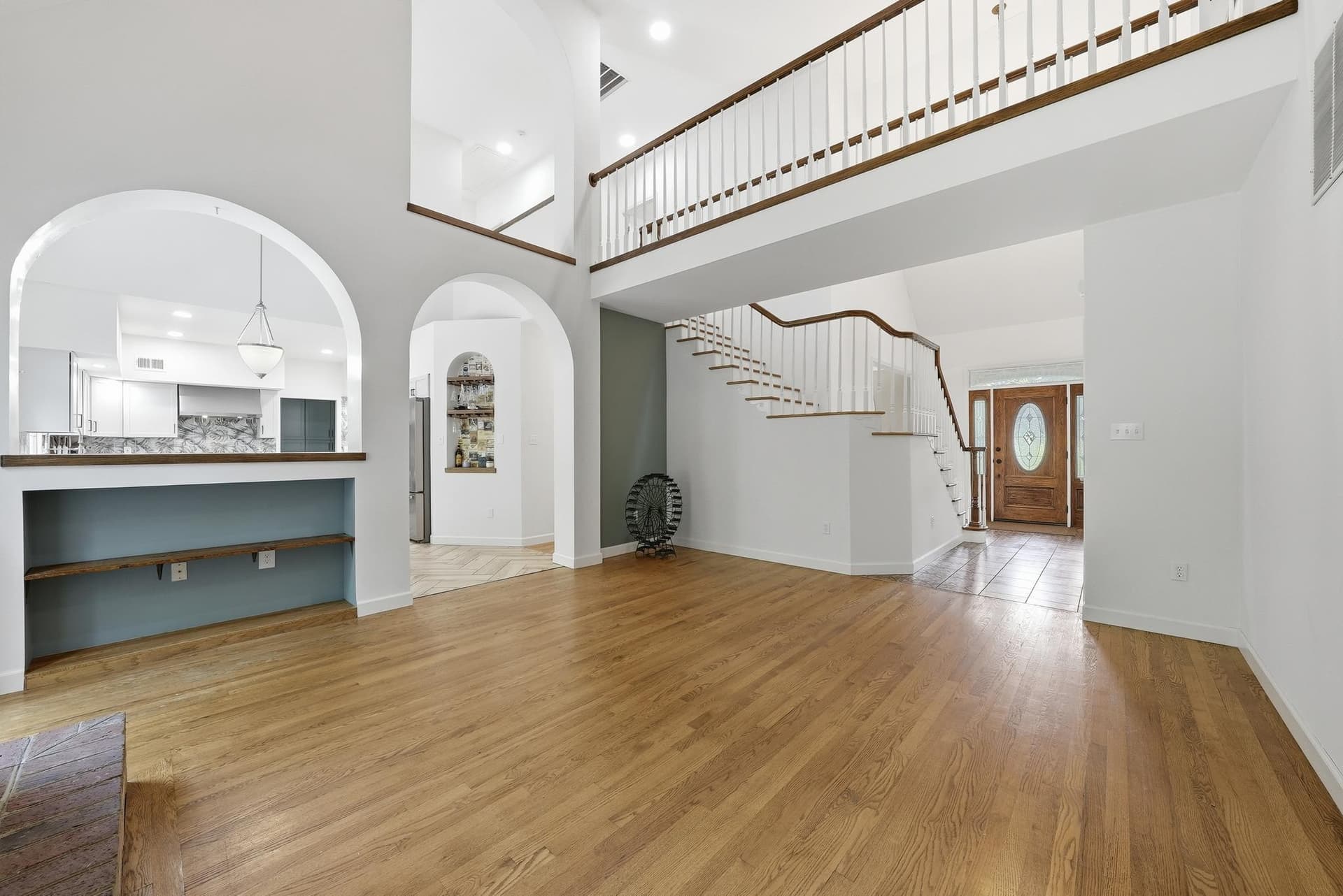 15802 Radwick Lane photo 9
