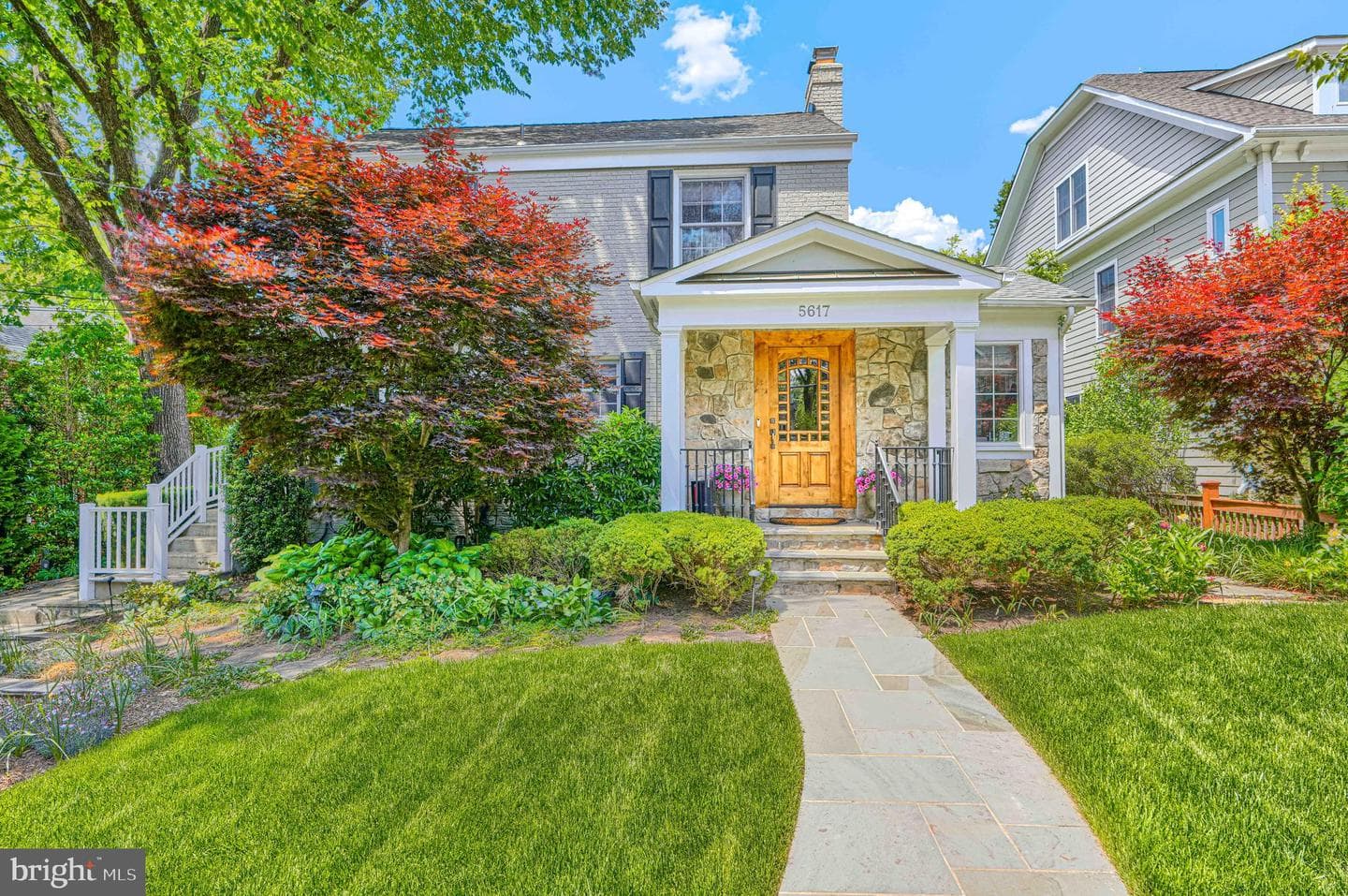 5617 Northfield Road photo 1