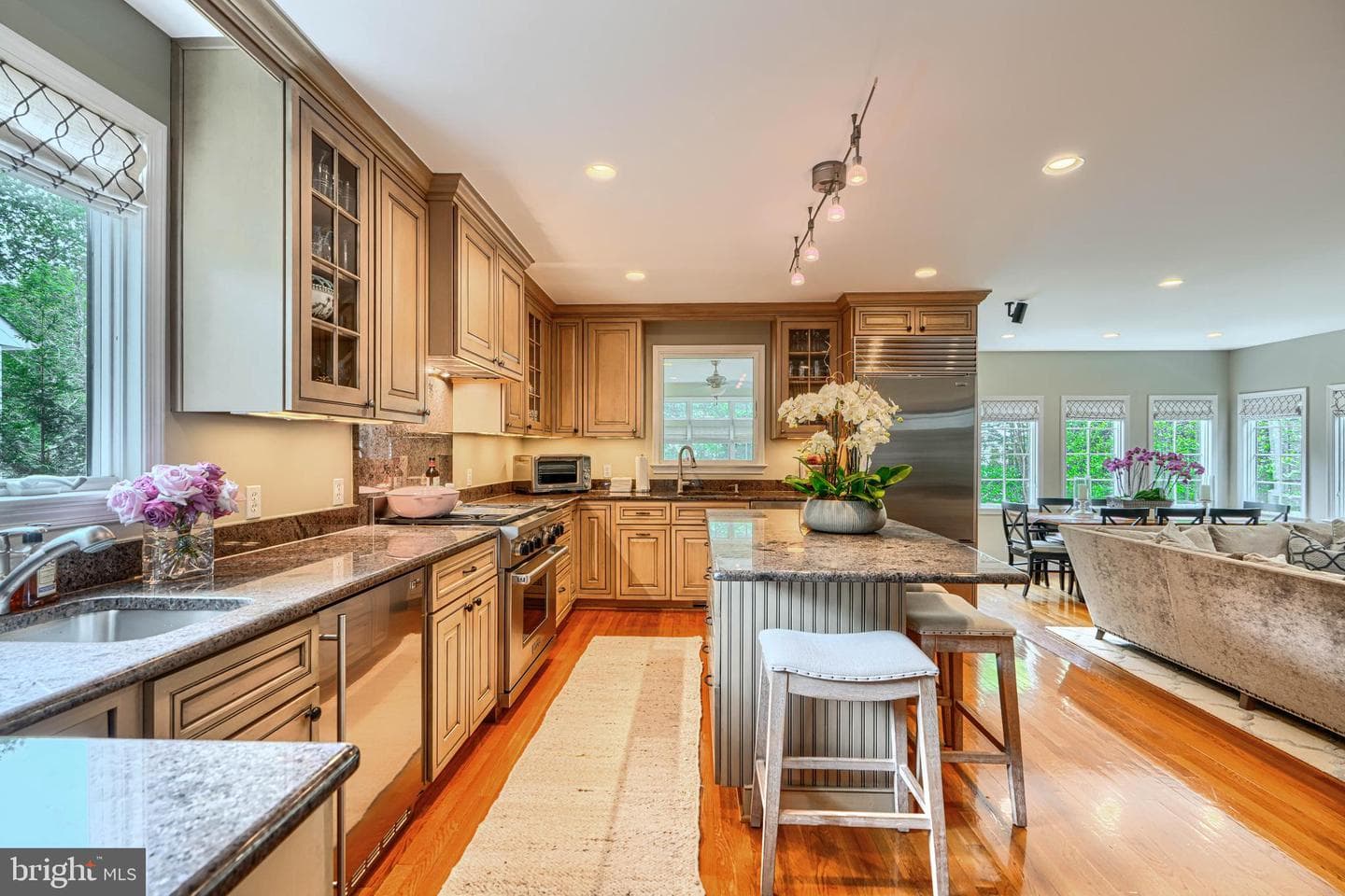 5617 Northfield Road photo 22