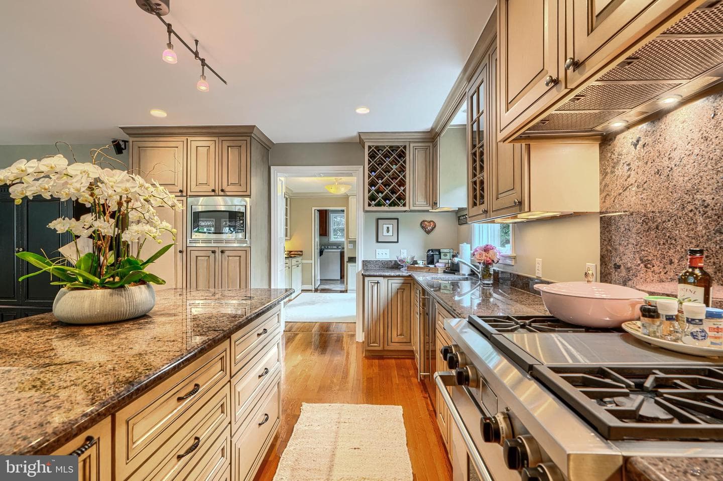 5617 Northfield Road photo 23