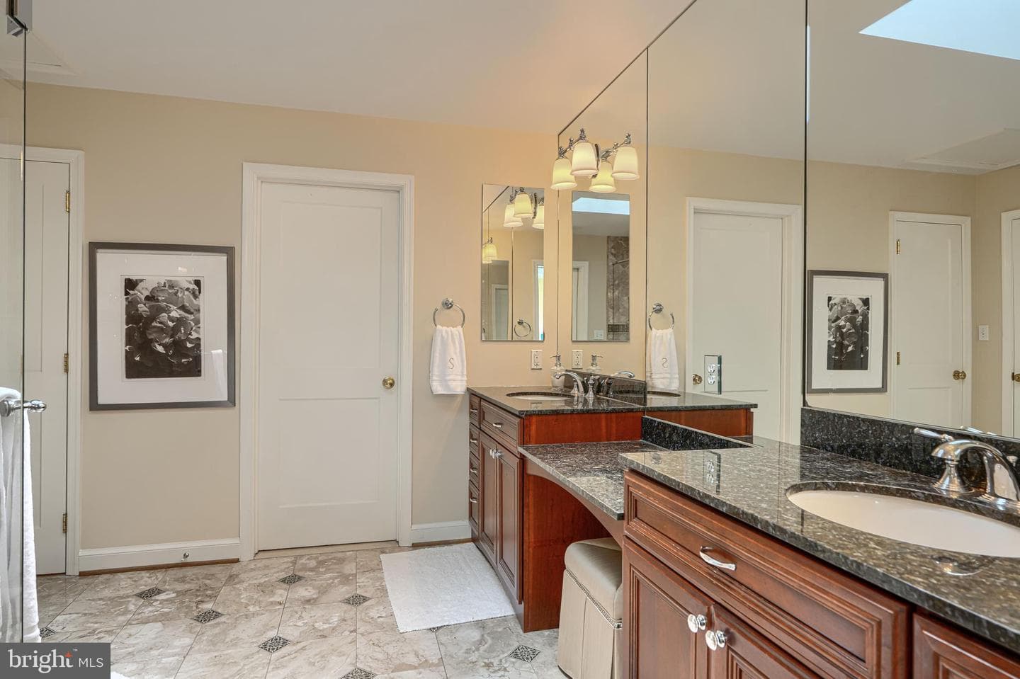 5617 Northfield Road photo 38