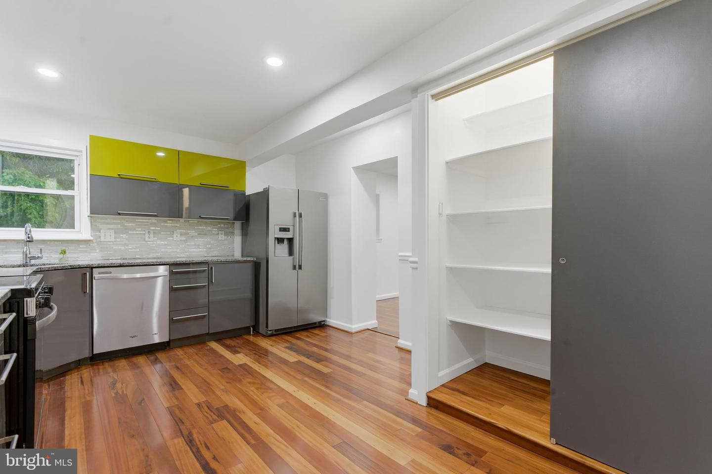1511 Crest Road photo 12
