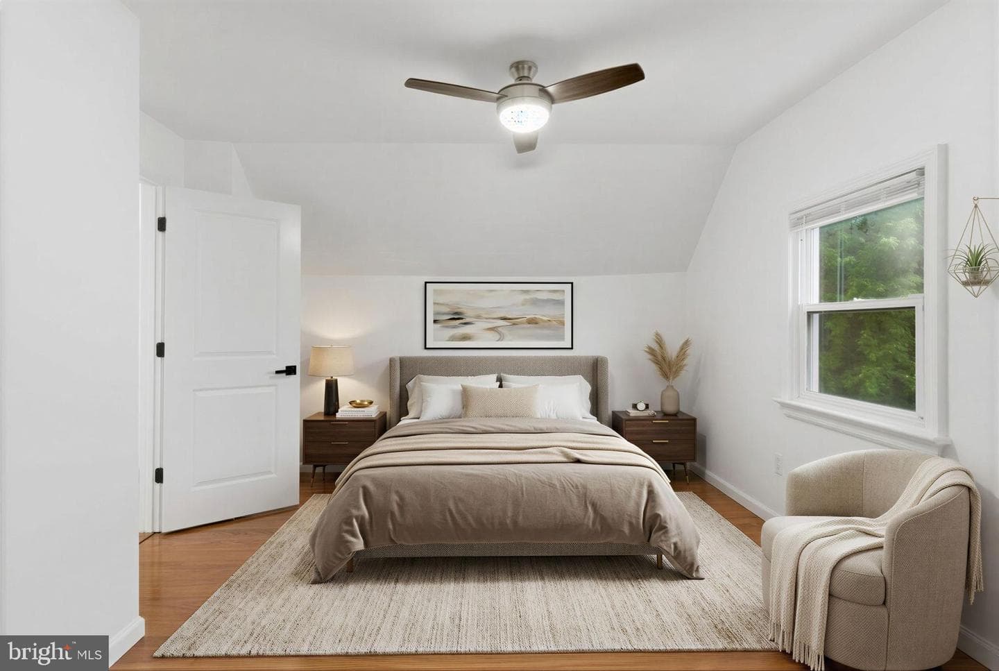 1511 Crest Road photo 23