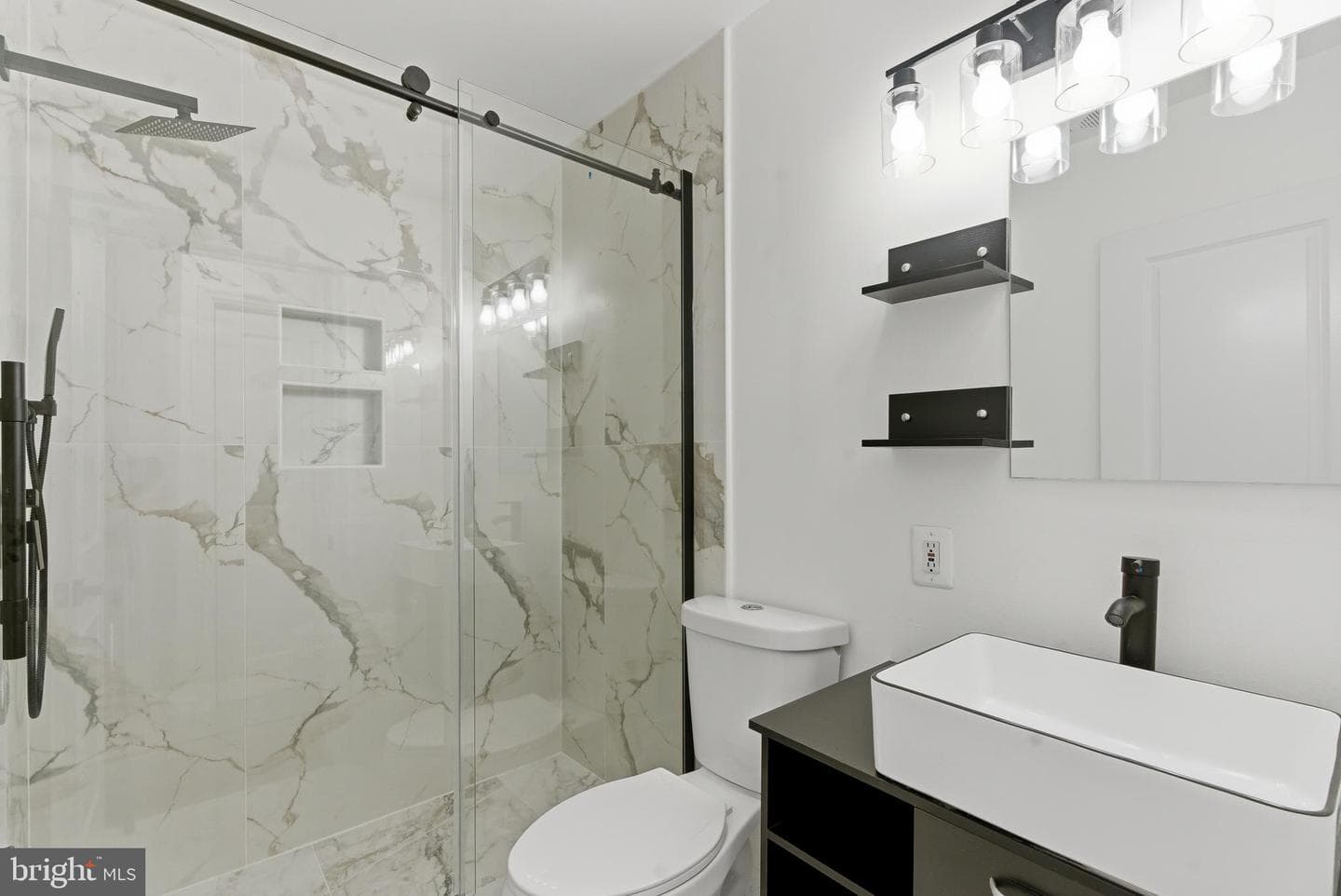 1511 Crest Road photo 25