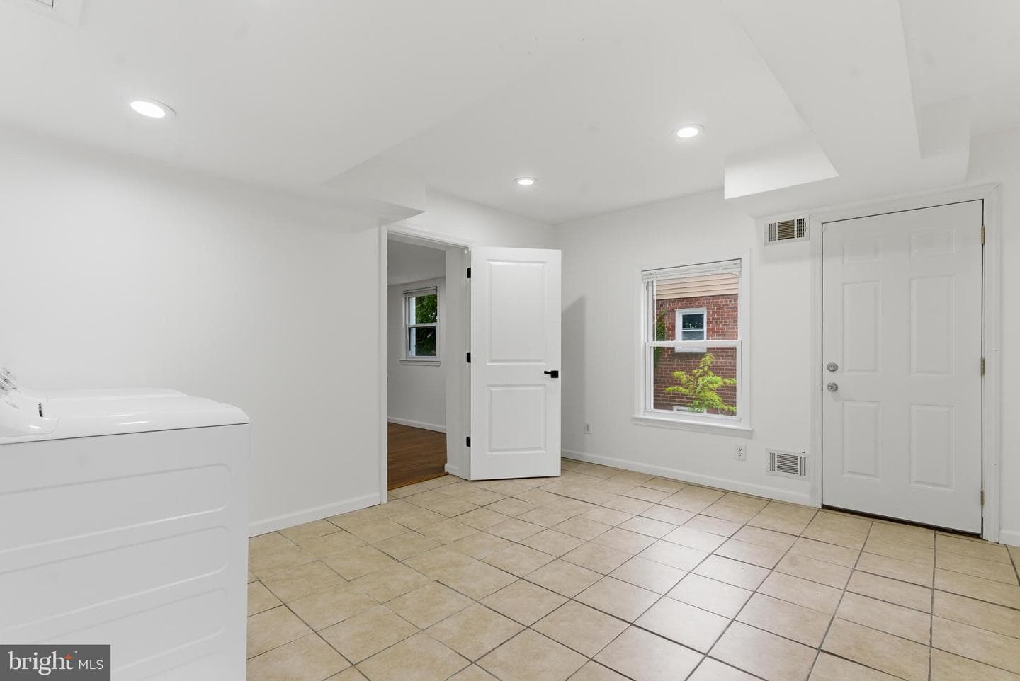 1511 Crest Road photo 28