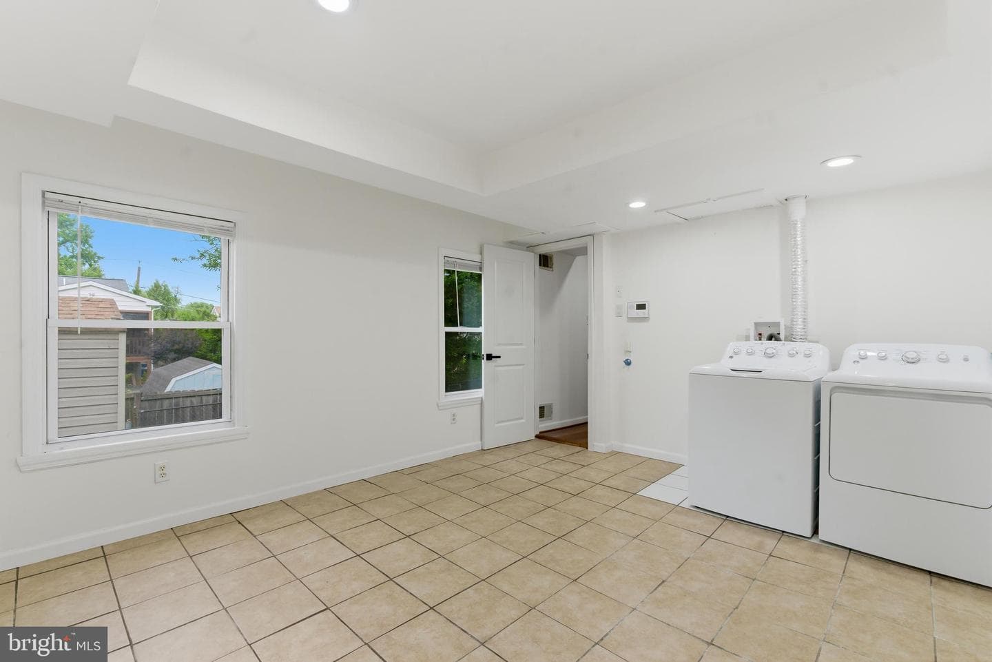 1511 Crest Road photo 29