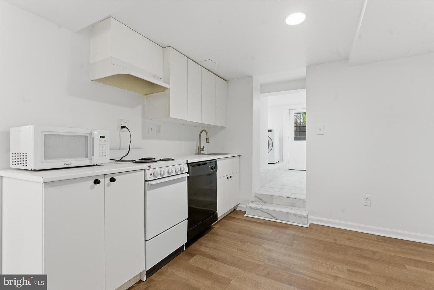 1511 Crest Road photo 35