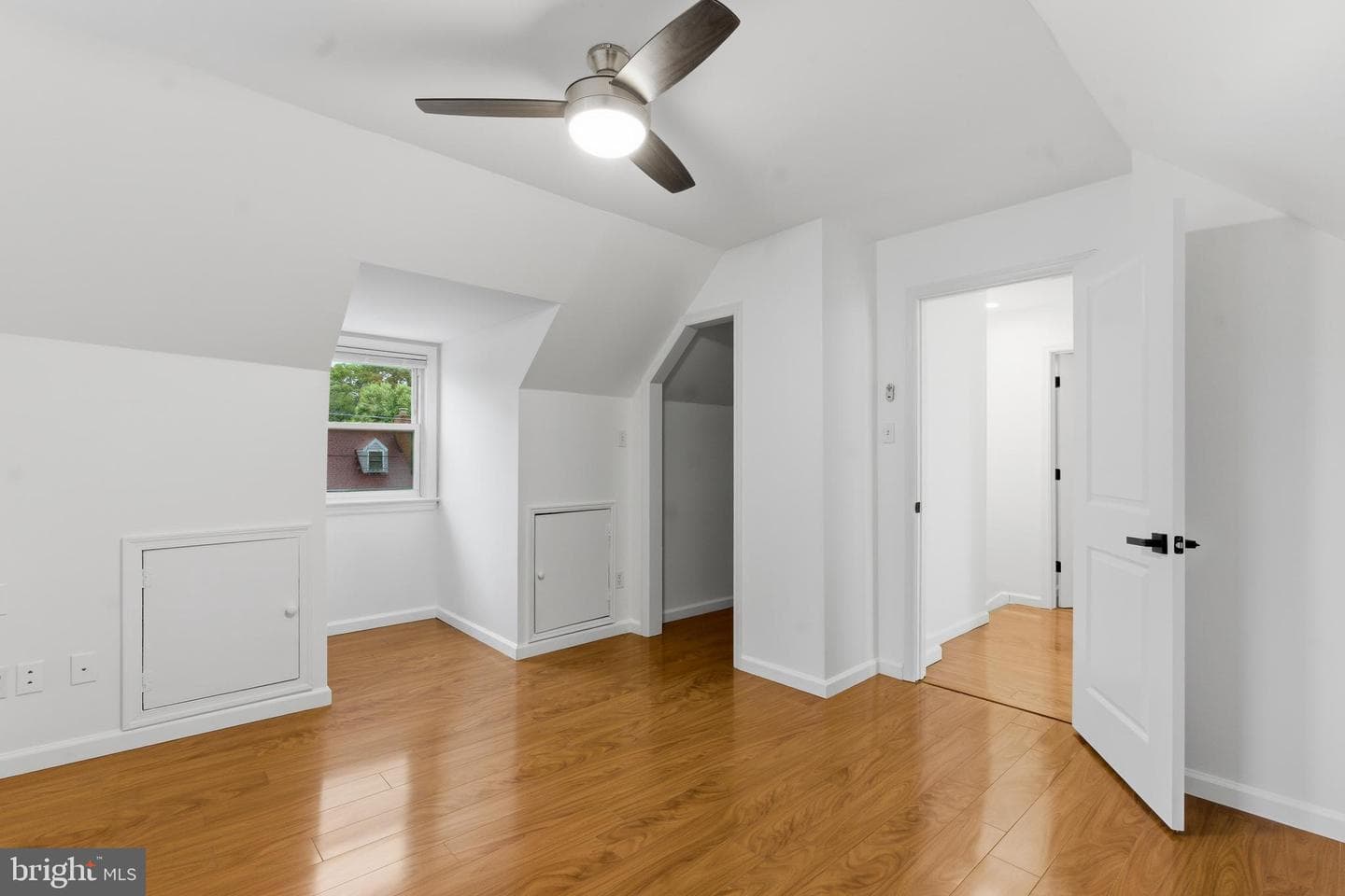 1511 Crest Road photo 46