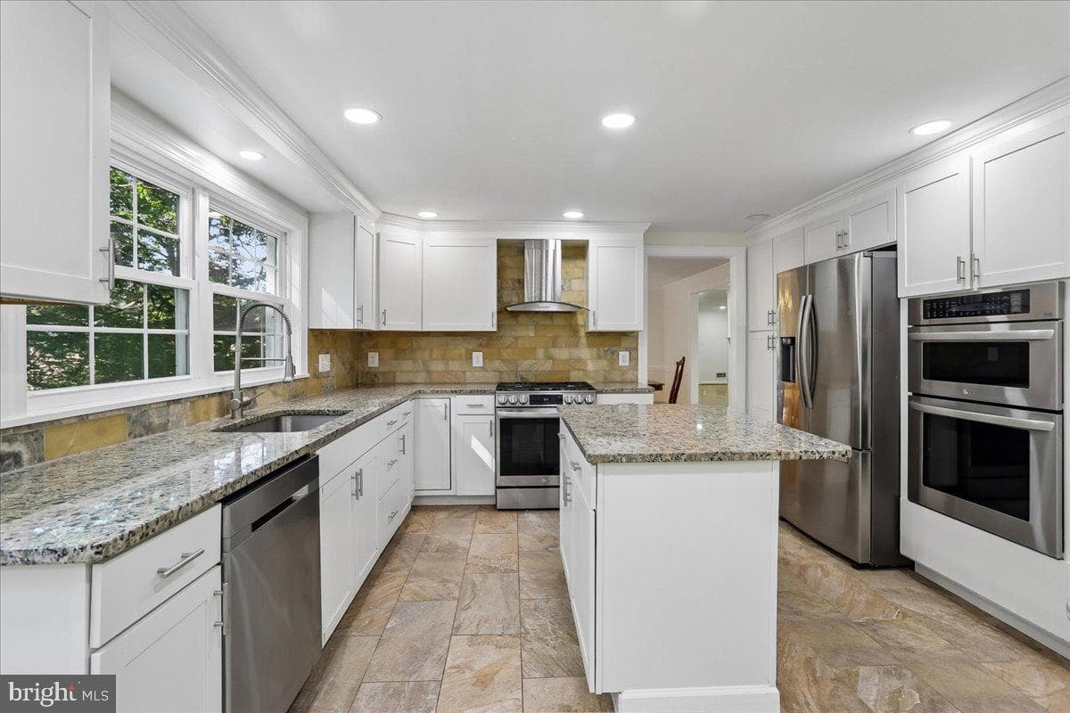 9812 Canal Road, Montgomery Village