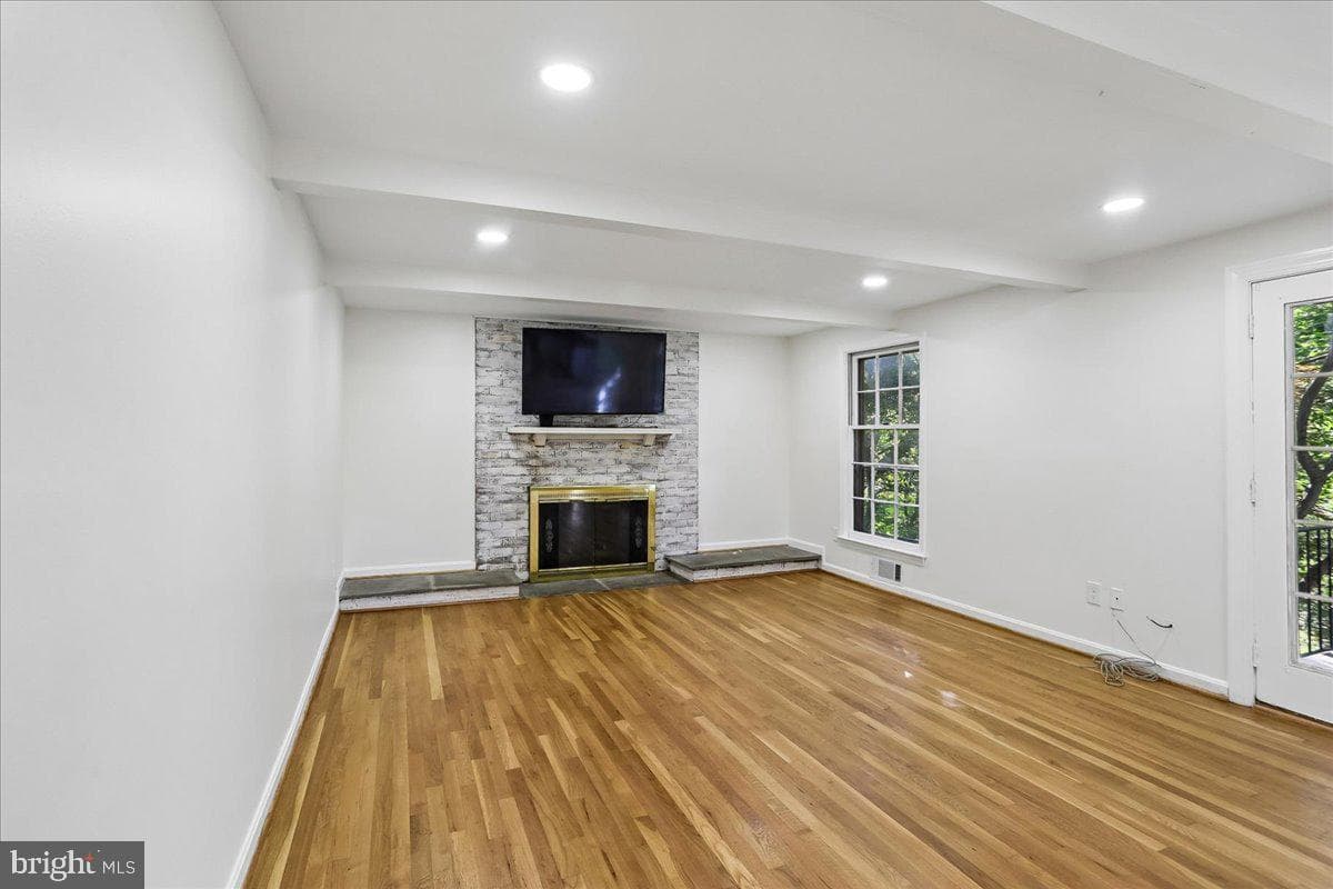 9812 Canal Road photo 12