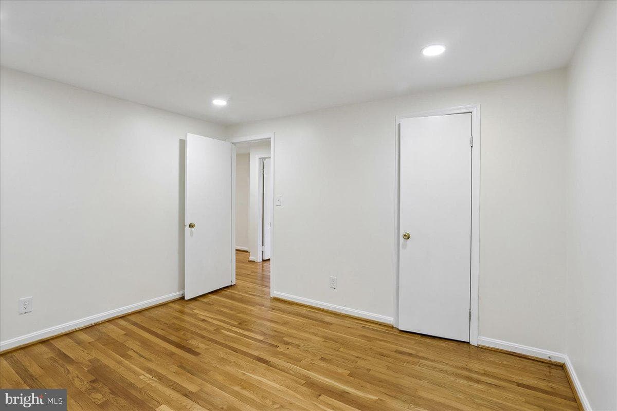 9812 Canal Road photo 27