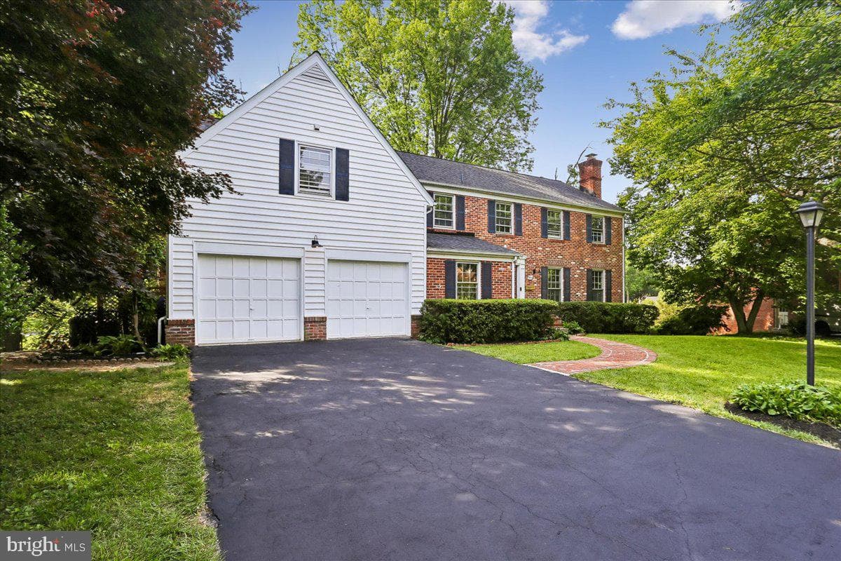 9812 Canal Road photo 3