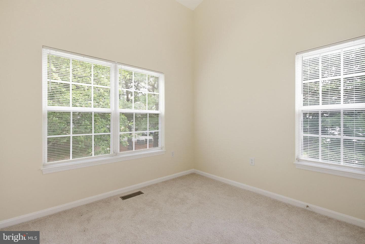 13836 Crosstie Drive photo 32