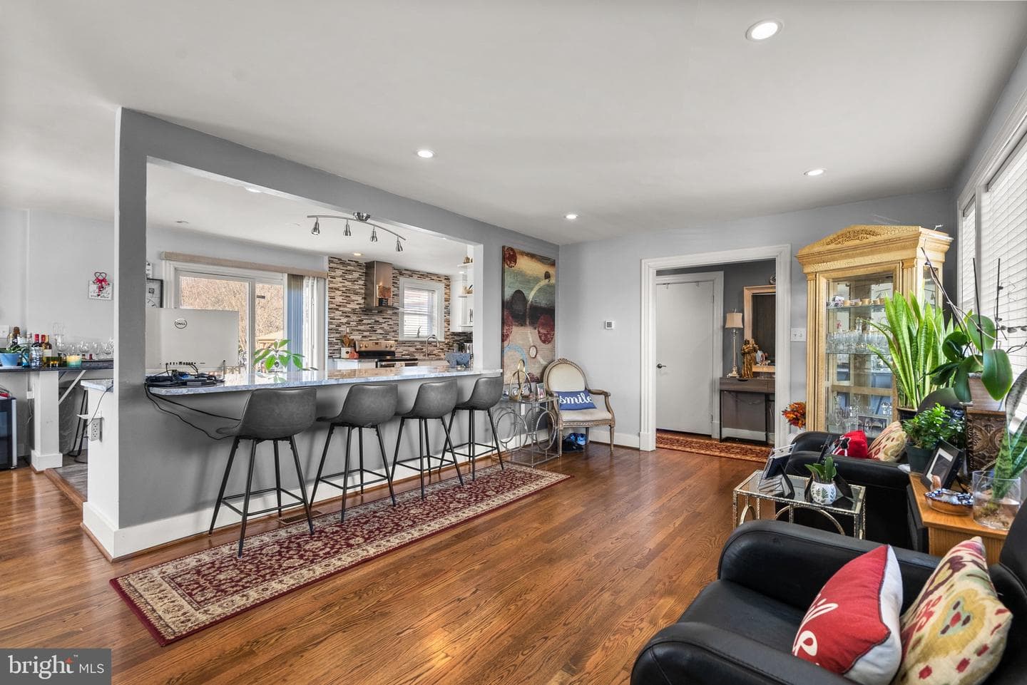 6401 Dorsey Road photo 9