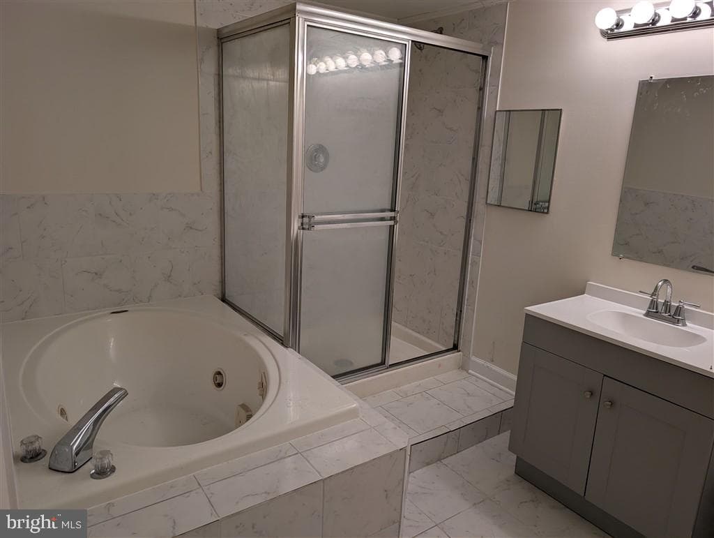 18022 Chalet Drive #27-103 photo 5
