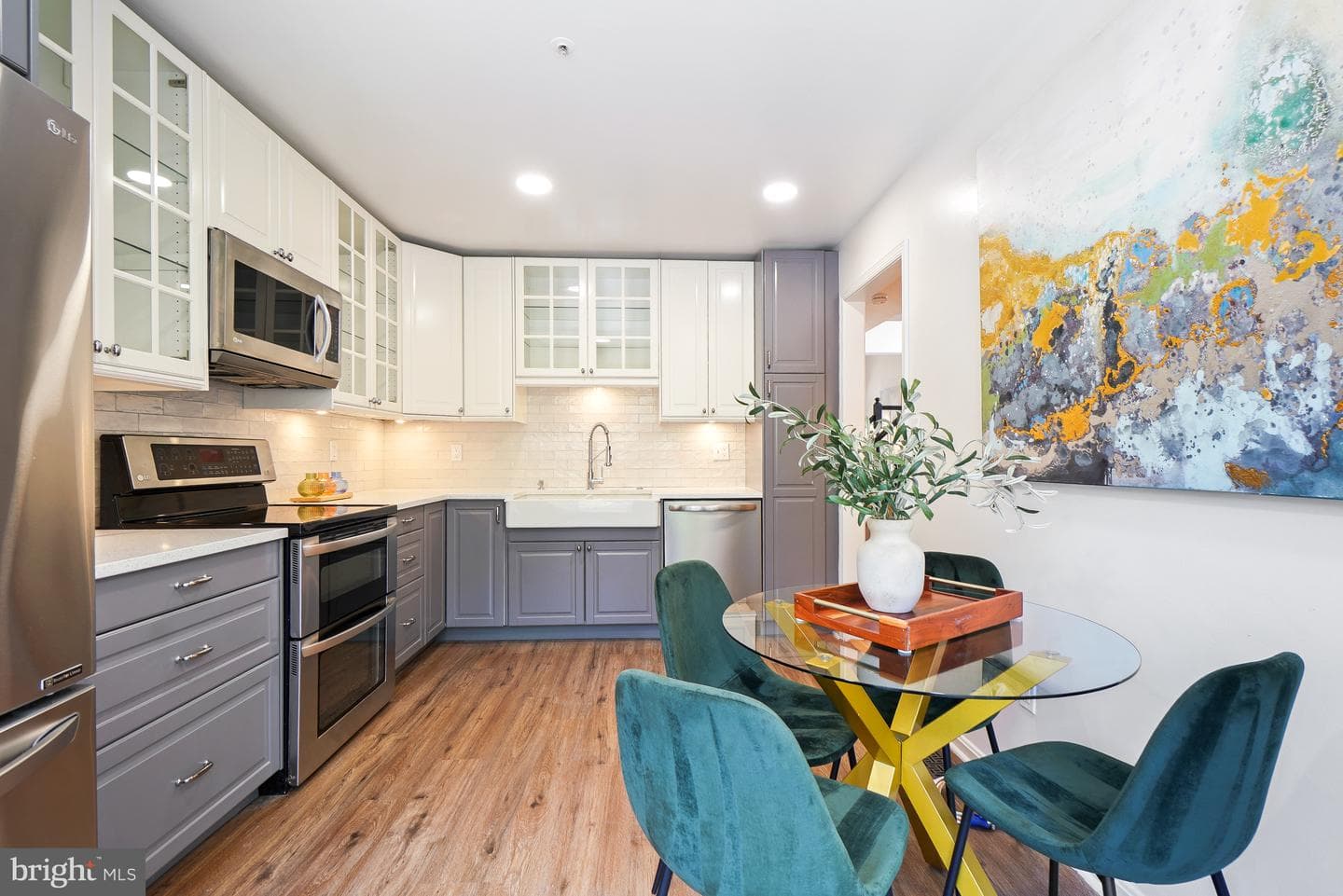 2045 Westchester Drive photo 5