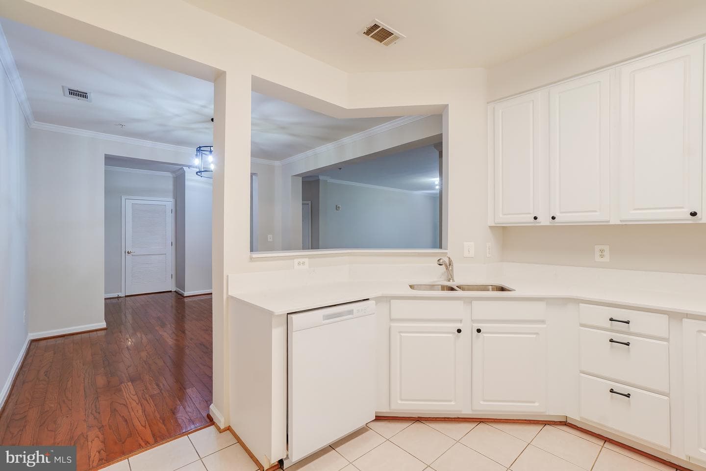 311 High Gables Drive #206 photo 12