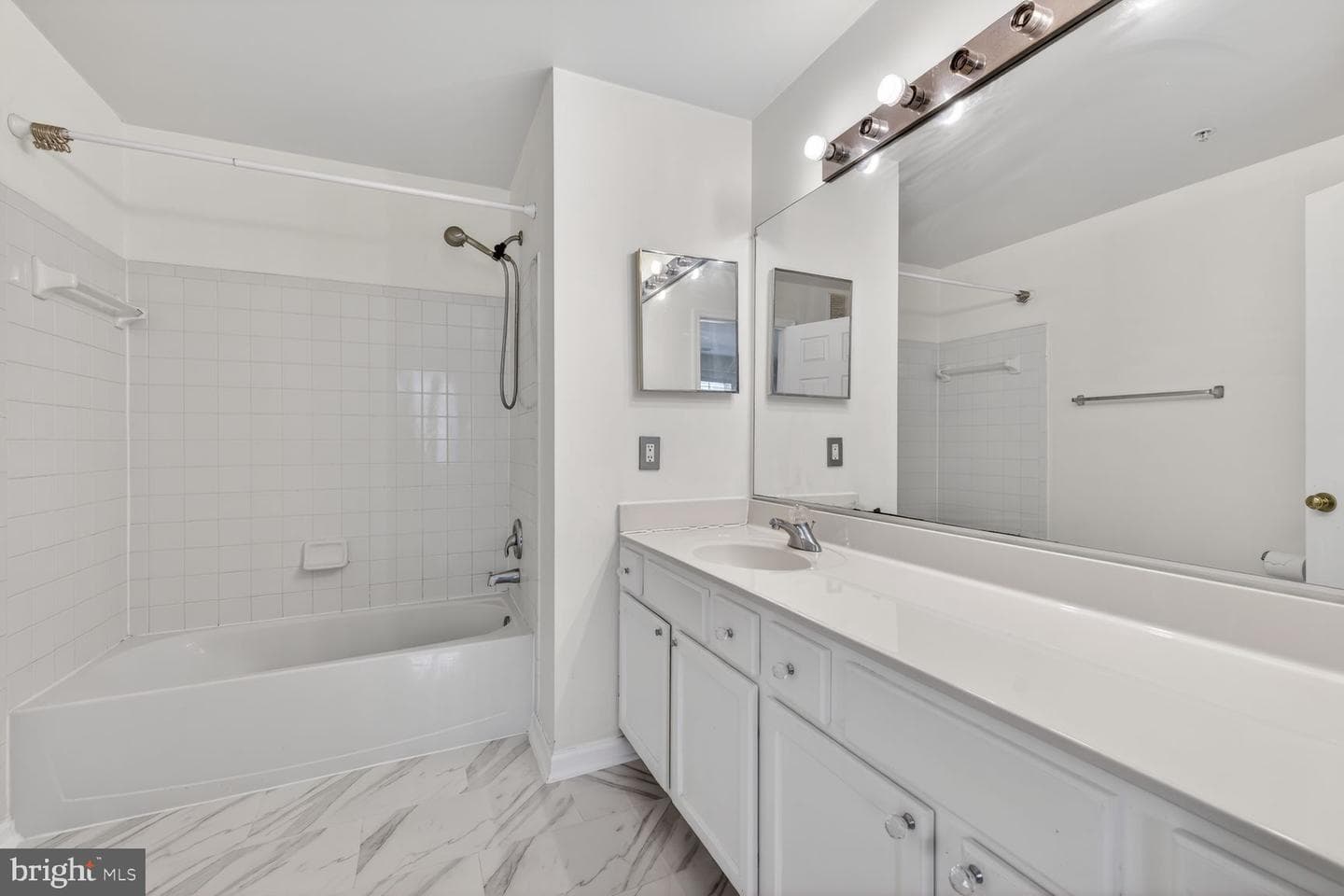 11812 Eton Manor Drive #104 photo 8