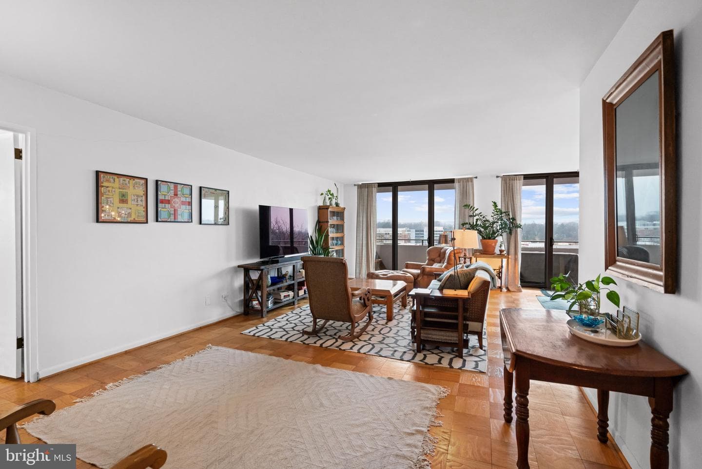 5101 River Road #901, Bethesda