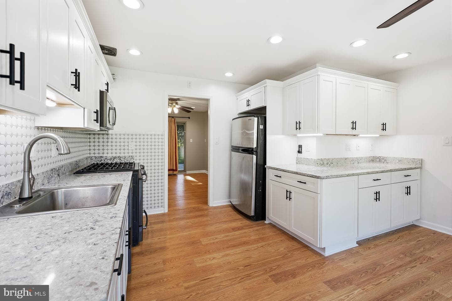 14905 Cobblestone Drive photo 10