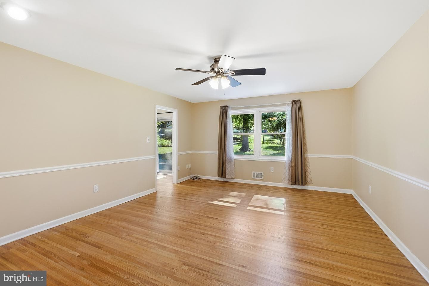 14905 Cobblestone Drive photo 16
