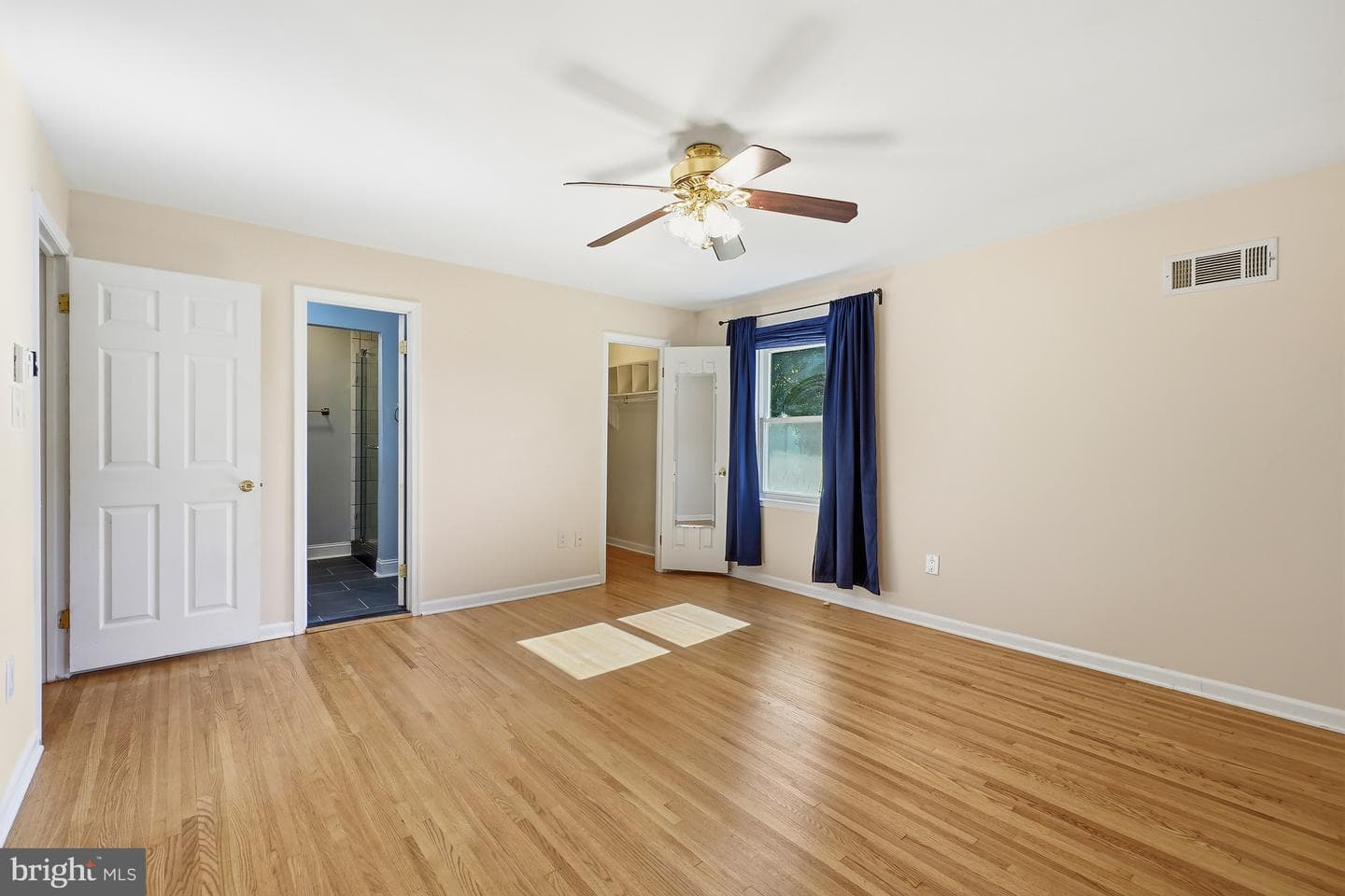 14905 Cobblestone Drive photo 24