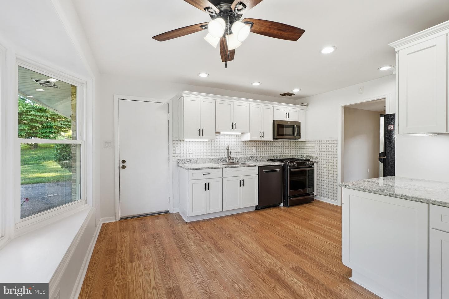 14905 Cobblestone Drive photo 8
