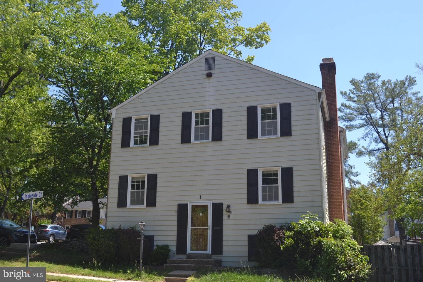 1 Ingleside Court, Rockville