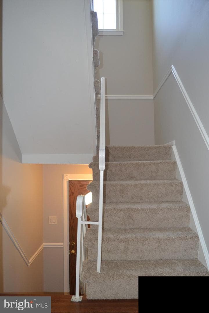 1 Ingleside Court photo 8