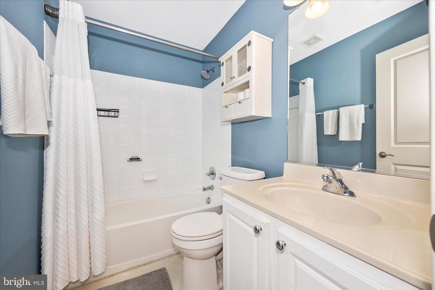 22405 Brook Point Way photo 32