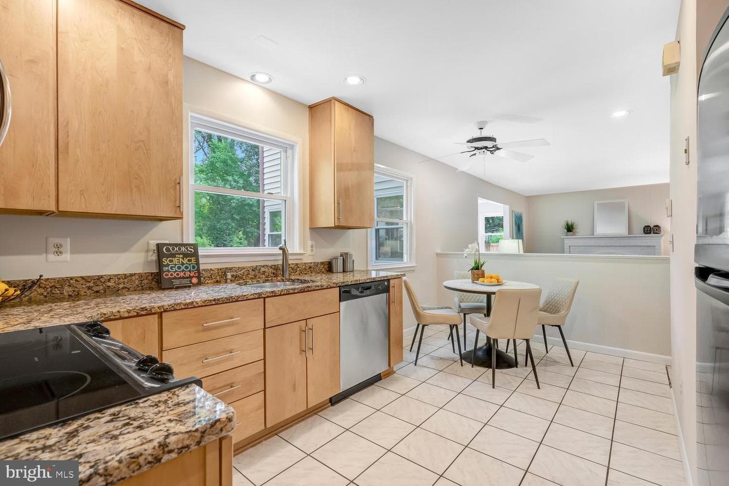 5125 Trailway Drive photo 13