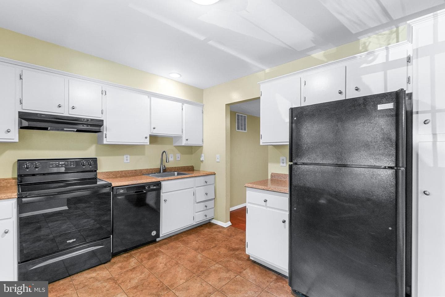 8743 Kelso Terrace photo 6