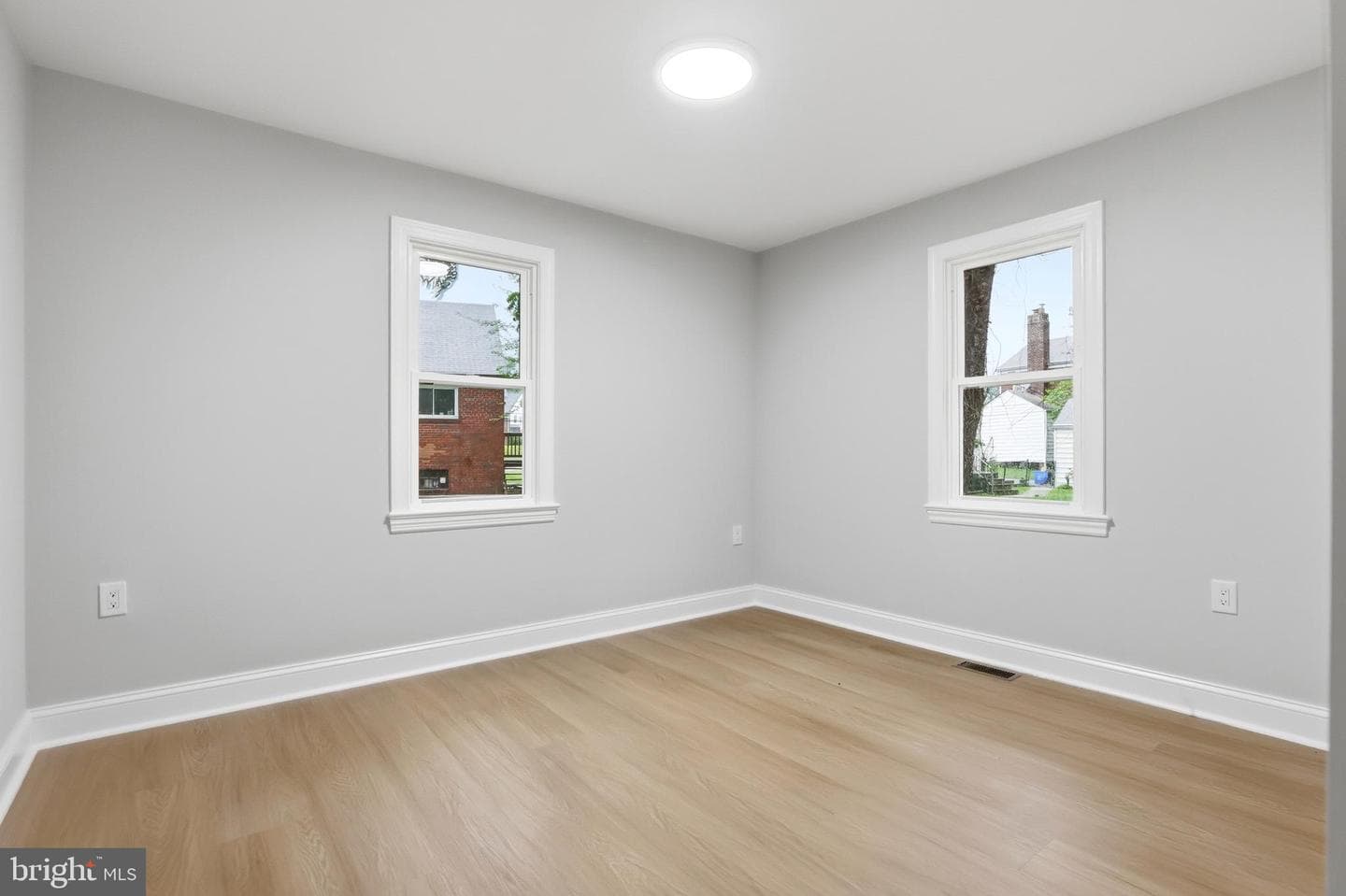 805 Langley Drive photo 20