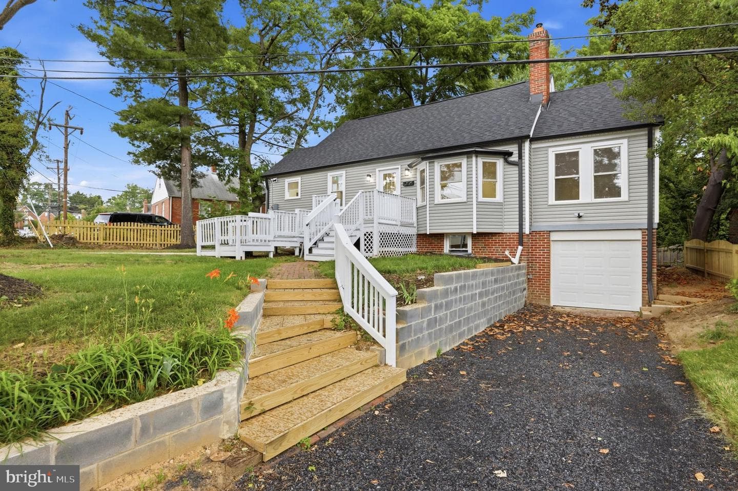805 Langley Drive photo 5