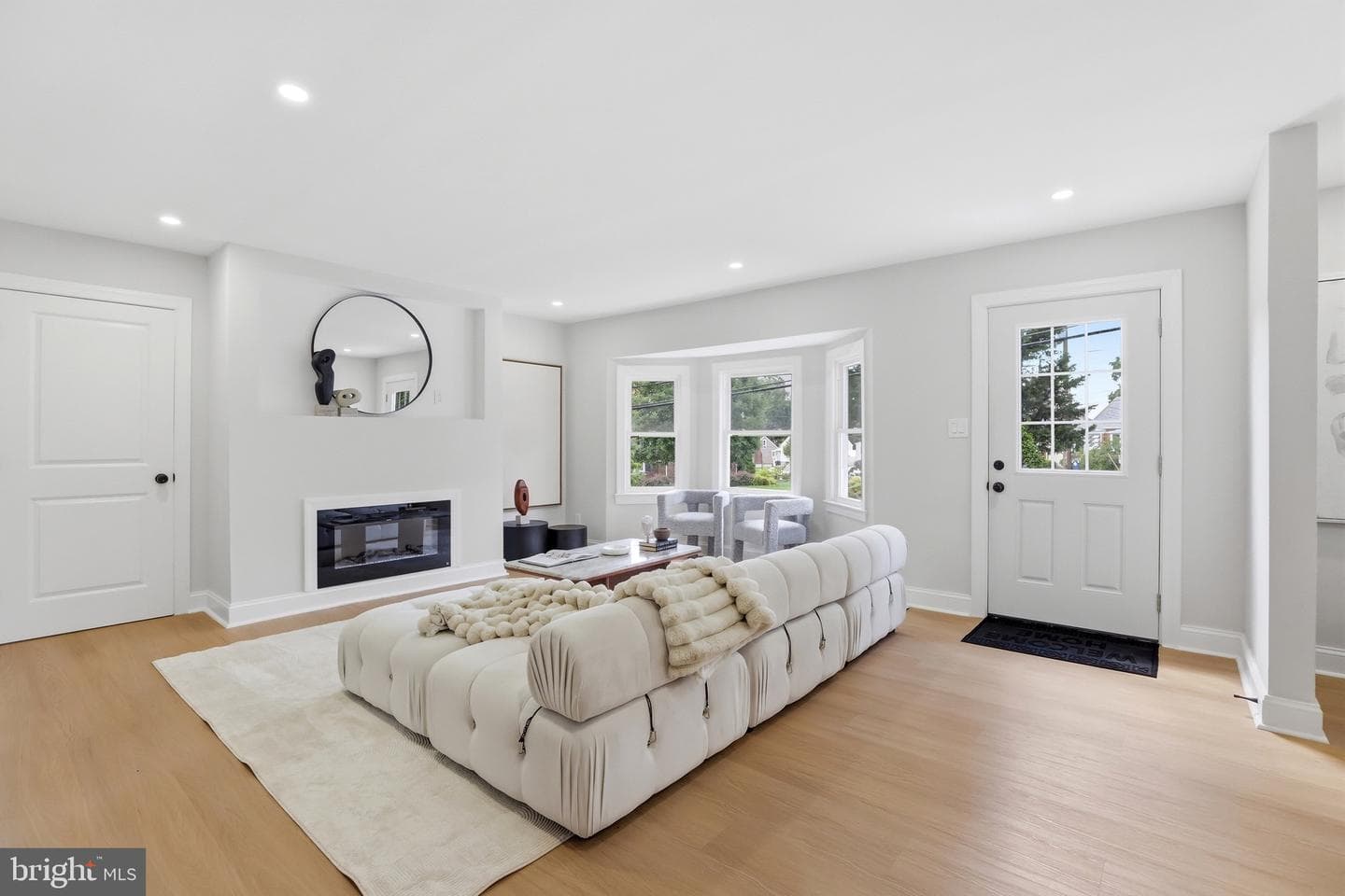 805 Langley Drive photo 8