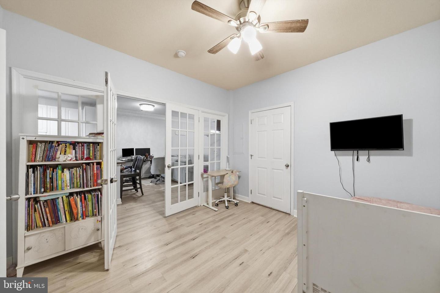 501 Hungerford Drive #132 photo 20