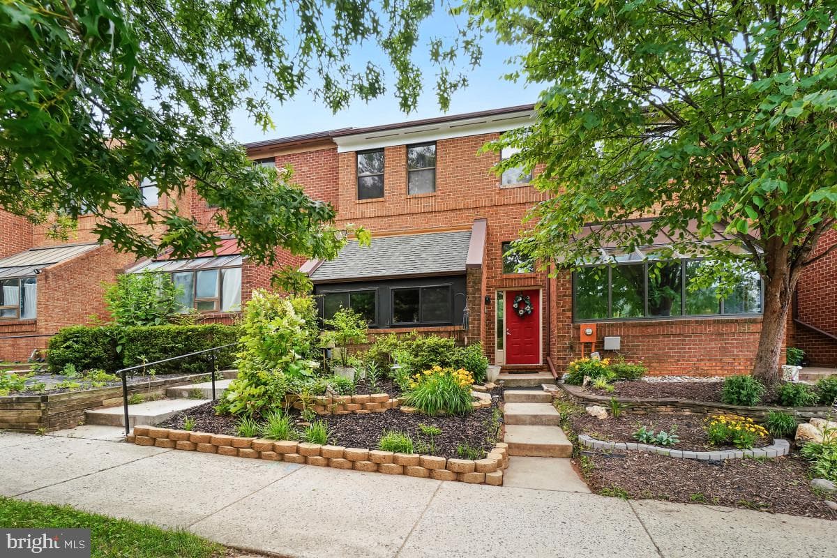 20526 Summersong Lane, Germantown