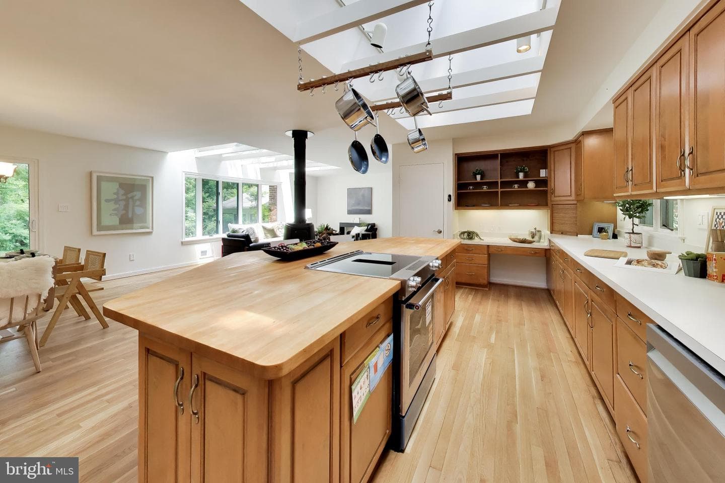 4 Orchard Way N photo 14