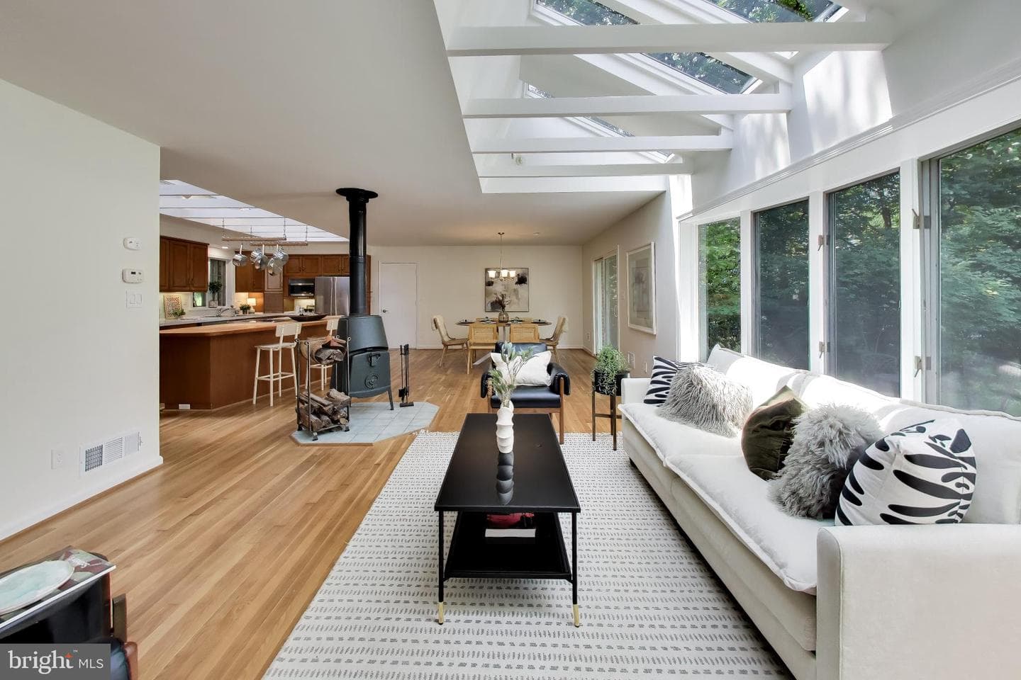 4 Orchard Way N photo 8