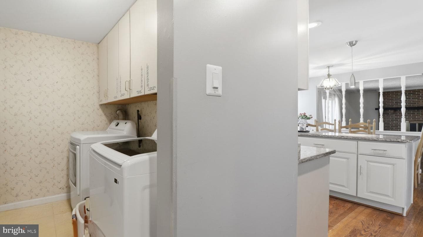 11201 Lake Breeze photo 16