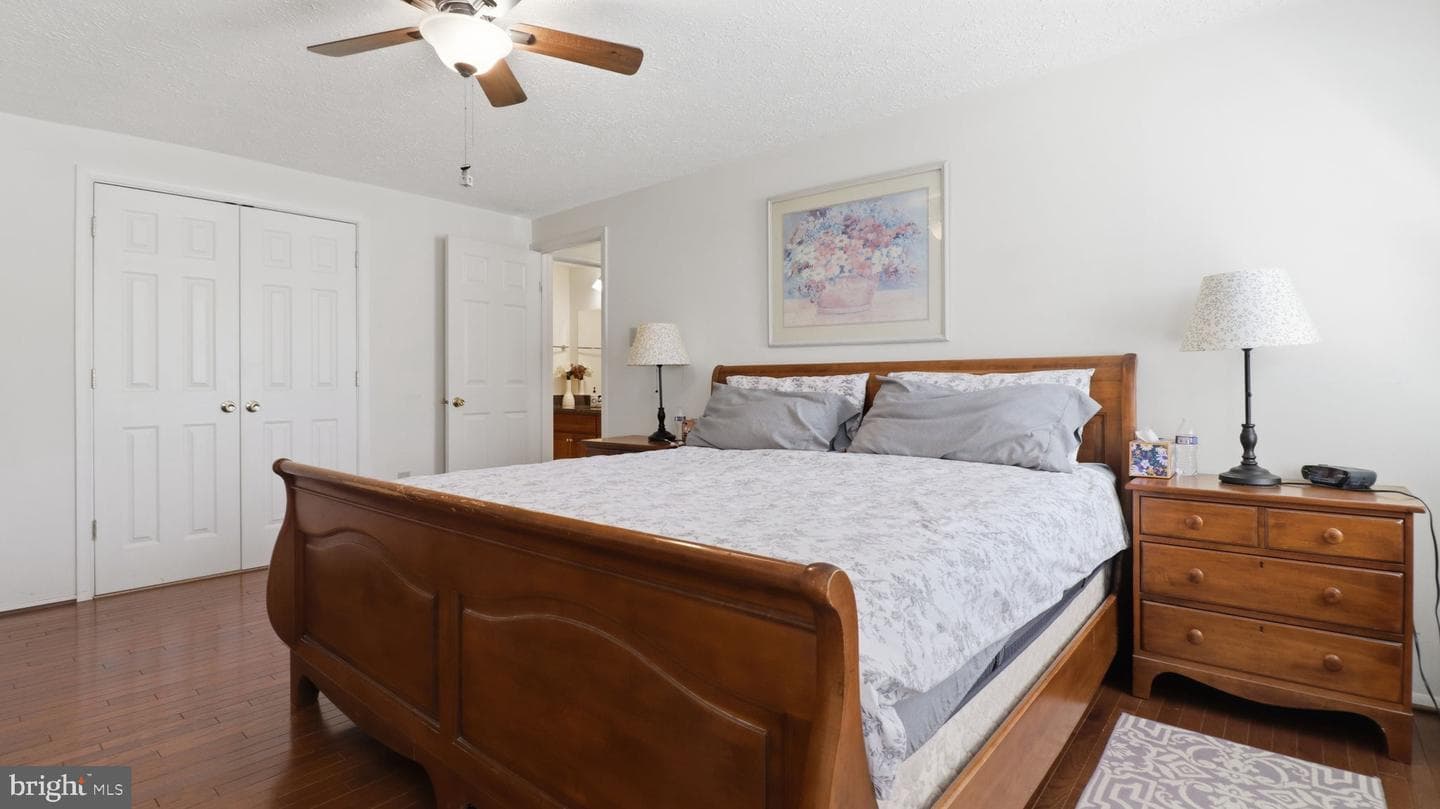 11201 Lake Breeze photo 35
