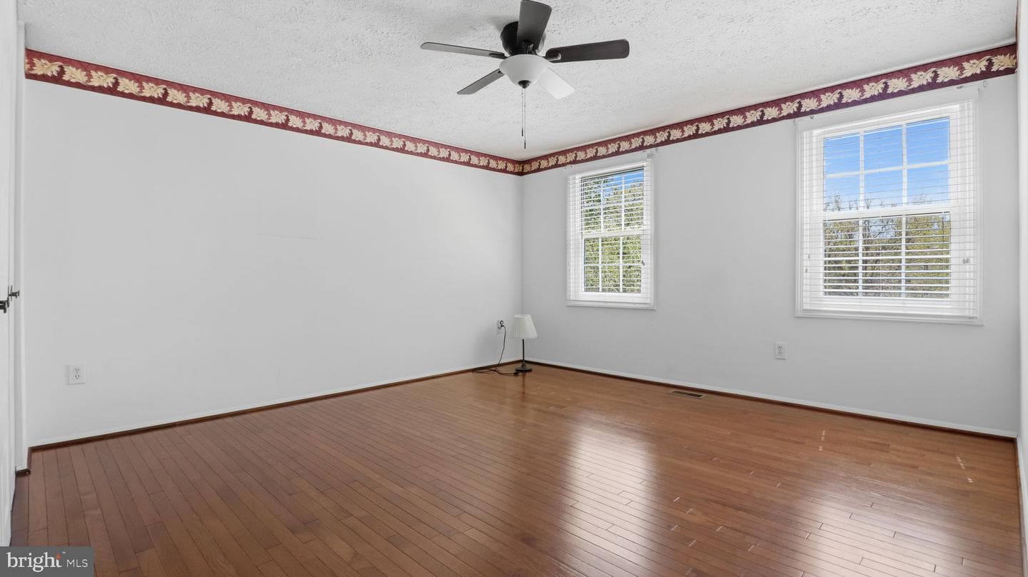 11201 Lake Breeze photo 40