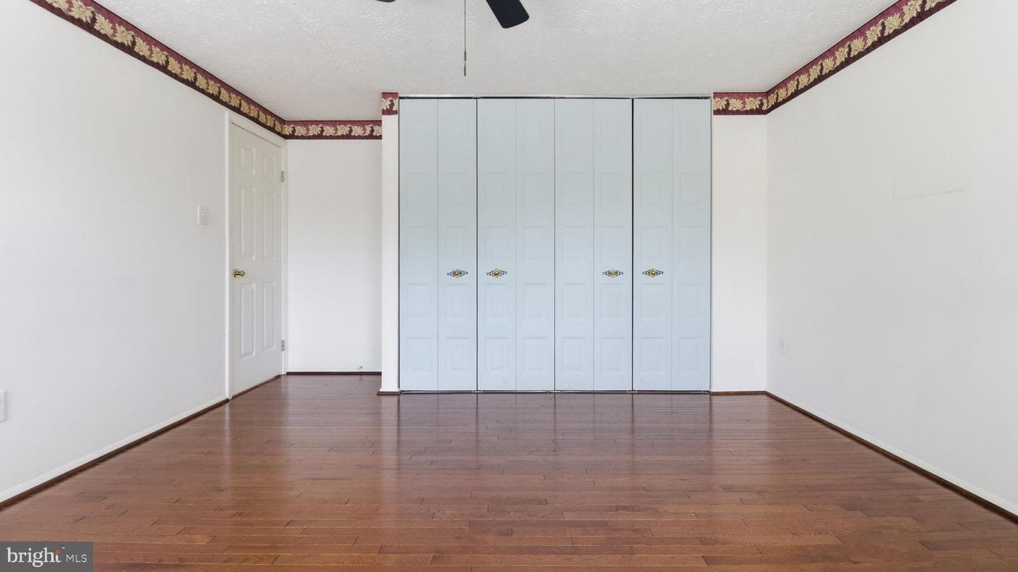 11201 Lake Breeze photo 41