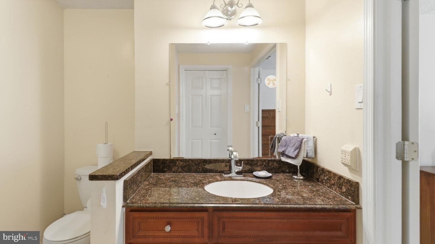 11201 Lake Breeze photo 46