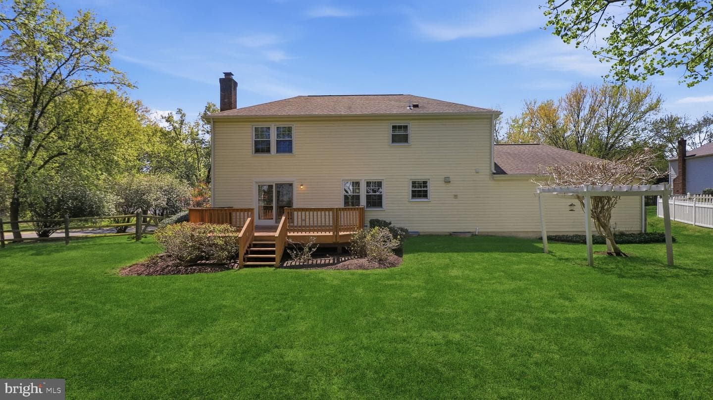 11201 Lake Breeze photo 48