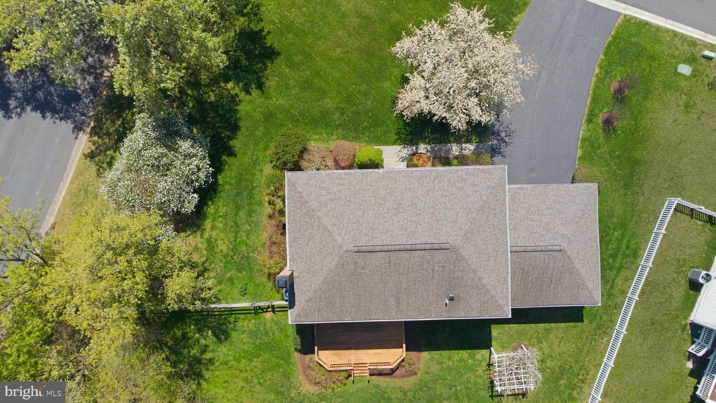 11201 Lake Breeze photo 6