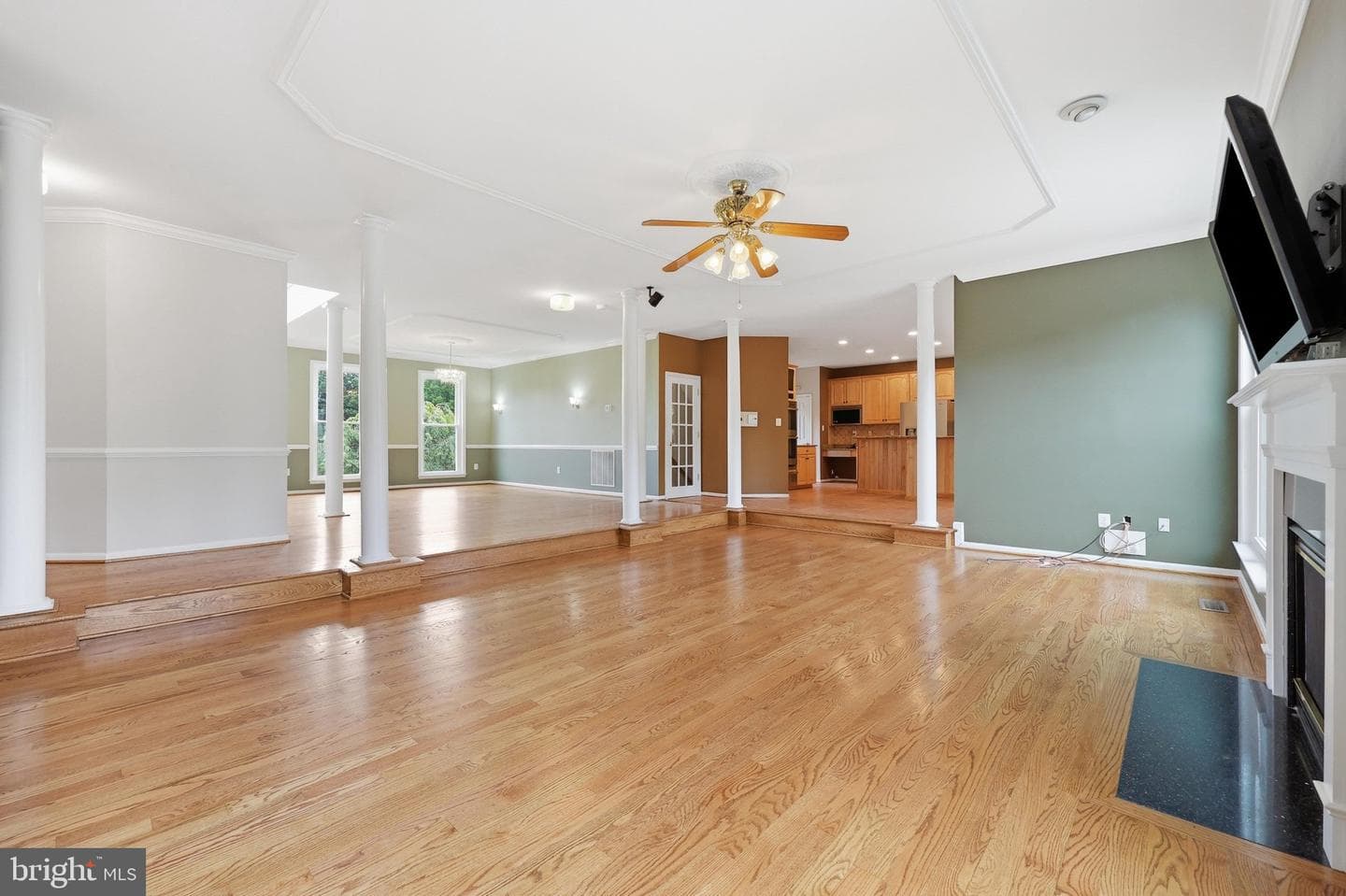 9609 Farmview Court photo 21
