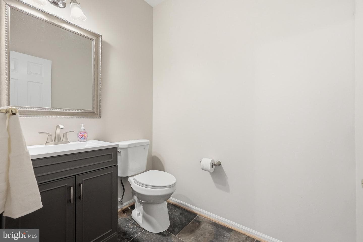 9609 Farmview Court photo 23